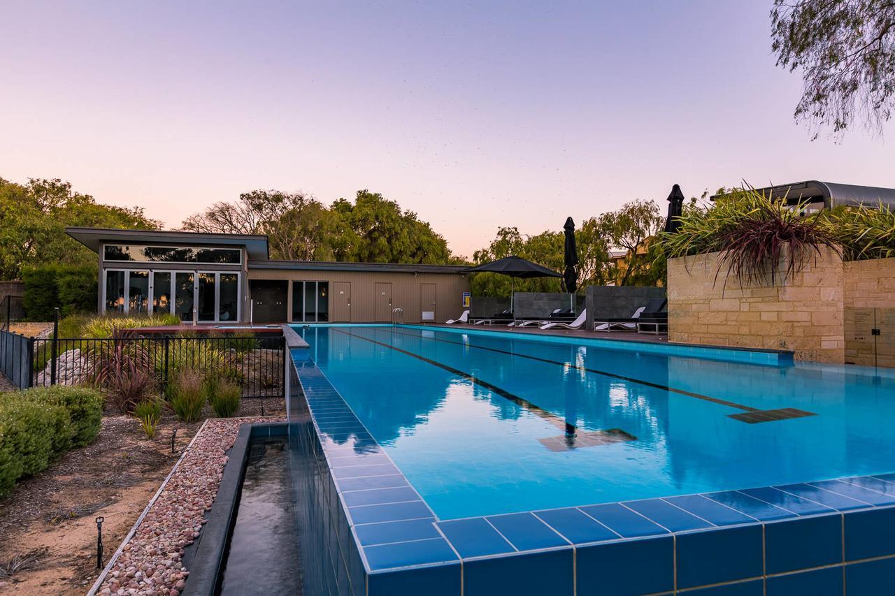 Aqua Resort Busselton Esterno foto